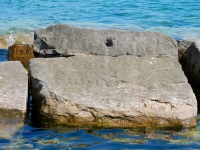 ??? Loves Helen. Chicago lakefront stone carvings, south of La Rabida Hospital. 2022 ??? Loves Helen. Chicago lakefront stone carvings, south of La Rabida Hospital. 2022
