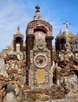 Father Paul Dobberstein's Grotto of the Redemption, West Bend, Iowa, 1912-1954