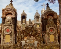 Father Paul Dobberstein's Grotto of the Redemption, West Bend, Iowa, 1912-1954