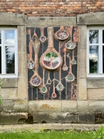 The Jan Matejko High School of Fine Arts in Nowy Wiśnicz has a wonderfully decorated facade