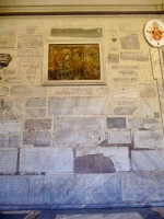 Wall of fragments, Santa Maria in Trastevere