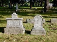 Rosehill gravestones: The three stacked stones Rosehill gravestones: The three stacked stones