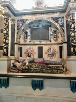 Sir Richard Mompesson (died 1627), a member of Parliament, and wife Dame Katherine. Salisbury Cathedral