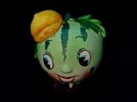 Also jaunty is this sporty vegetable, sadly lacking a pair. The colors and big eyes are quite fetching Also jaunty is this sporty vegetable, sadly lacking a pair. The colors and big eyes are quite fetching