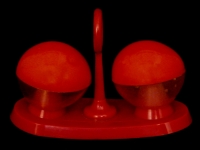 Even more a symphony in red, with an unadorned design that pretends to be functional Even more a symphony in red, with an unadorned design that pretends to be functional