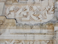 Detail, the triumphal arch in Orange.
