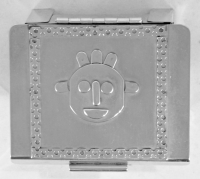 Stanley Szwarc stainless steel small face box with cartoonish face