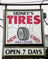 Tire sign, Sidney's Tires on Devon Avenue, near Hoyne-Roadside Art