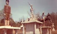 This photo of the in-tact Wickham site was posted online by E.T.'s grandson Joe Schibig. That's Alvin York, the World War II memorial, Andrew Jackson and the Bull Rider.