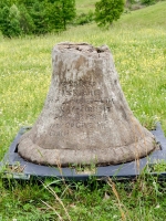 E.T. Wickham: The Liberty Bell, a fragment from the Kefauver, Henry and Kennedy group, relocated to Oak Ridge Road:“Is life so dear or peace so sweet as to be purchased at the price of slavery, forbid it almighty god as for me give me liberty or give me death.”
